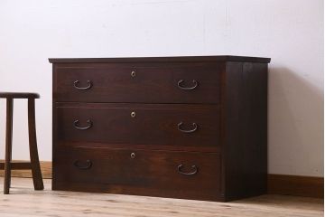 アンティーク家具　和製アンティーク　漆の艶やかな質感が美しい箪笥ローボード(ローチェスト、引き出し、テレビ台)