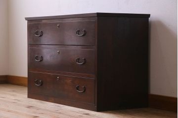 アンティーク家具　和製アンティーク　漆の艶やかな質感が美しい箪笥ローボード(ローチェスト、引き出し、テレビ台)