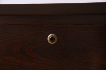 アンティーク家具　和製アンティーク　漆の艶やかな質感が美しい箪笥ローボード(ローチェスト、引き出し、テレビ台)