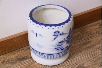 アンティーク雑貨　古民具・骨董　染付　山水図　瀬戸火鉢(鉢カバー)