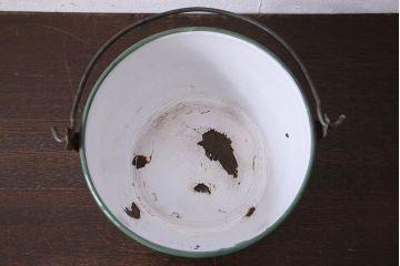アンティーク雑貨　ヨーロッパビンテージ　ホーロー(琺瑯)鍋・グリーン