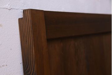 古民具・骨董　シンプルで実用的　杉材の板戸(窓)(3)