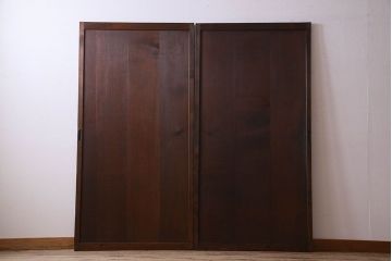 和製アンティーク　杉材の美しい柾目が印象的な板戸(帯戸、建具)2枚セット