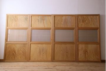 高級品!杢目の良い秋田杉が使われた組子入り格子帯戸(引き戸、ガラス帯戸)