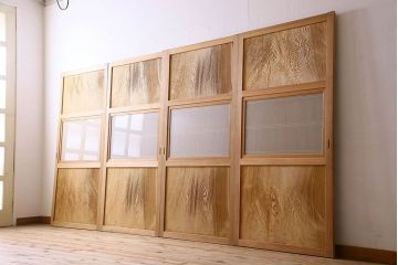 高級品!杢目の良い秋田杉が使われた組子入り格子帯戸(引き戸、ガラス帯戸)