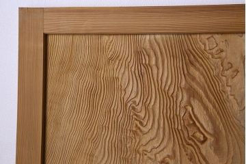 高級品!杢目の良い秋田杉が使われた組子入り格子帯戸(引き戸、ガラス帯戸)