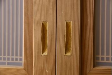 高級品!杢目の良い秋田杉が使われた組子入り格子帯戸(引き戸、ガラス帯戸)