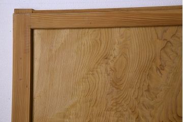 高級品!杢目の良い秋田杉が使われた組子入り格子帯戸(引き戸、ガラス帯戸)
