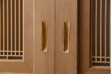 高級品!杢目の良い秋田杉が使われた組子入り格子帯戸(引き戸、ガラス帯戸)
