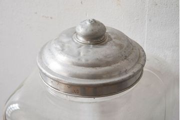 アンティーク雑貨　和製アンティーク　アルミ蓋付き　古いタバコ屋のレトロなガラス瓶(ガラスビン)