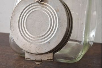 アンティーク雑貨　和製アンティーク　アルミ蓋付き　古いタバコ屋のレトロなガラス瓶(ガラスビン)
