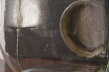 アンティーク雑貨　和製アンティーク　アルミ蓋付き　古いタバコ屋のレトロなガラス瓶(ガラスビン)