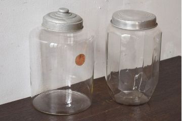 アンティーク雑貨　和製アンティーク　アルミ蓋付きのレトロなガラス瓶(ガラスビン)2個セット