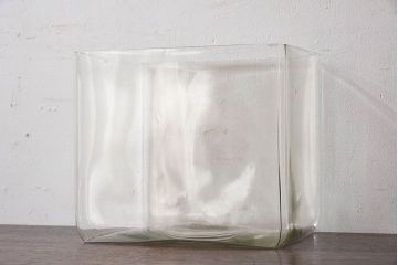 アンティーク雑貨　昭和レトロ　ゆらぎが魅力的なガラス容器