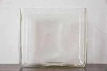 アンティーク雑貨　昭和レトロ　ゆらぎが魅力的なガラス容器