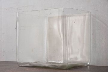 アンティーク雑貨　昭和レトロ　ゆらぎが魅力的なガラス容器