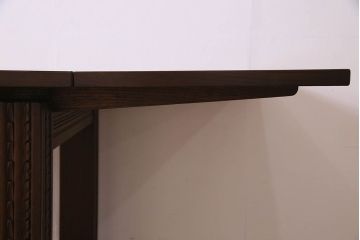 アンティーク家具　フランスアンティーク　パーケット天板　珍しい脚のデザインが印象的なエクステンションテーブル(ダイニングテーブル)