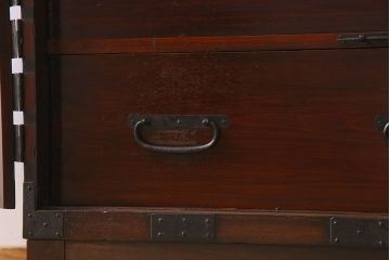 アンティーク家具　和製アンティーク　脚付き!観音開き時代箪笥ローボード(ローチェスト、引き出し、収納棚、テレビ台 )
