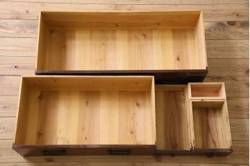 アンティーク家具　和製アンティーク　脚付き!観音開き時代箪笥ローボード(ローチェスト、引き出し、収納棚、テレビ台 )