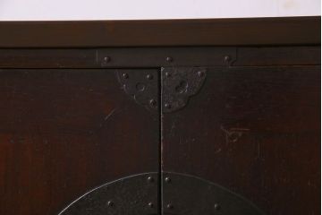 アンティーク家具　和製アンティーク　脚付き!観音開き時代箪笥ローボード(ローチェスト、引き出し、収納棚、テレビ台 )