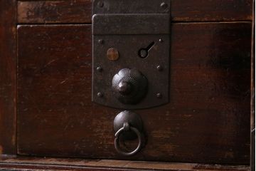 アンティーク家具　和製アンティーク　脚付き!観音開き時代箪笥ローボード(ローチェスト、引き出し、収納棚、テレビ台 )