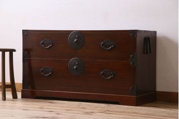 アンティーク家具　【M様加工費込ご決済用】前面栗材　漆塗り!桜丸金具の時代箪笥ローボード(米沢箪笥、衣装箪笥、引き出し、テレビ台)(2)