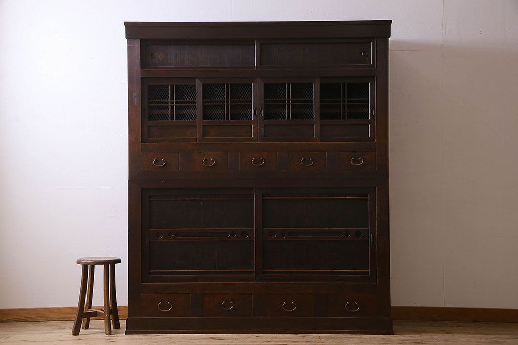 和製アンティーク　五尺　変わり型!二段重ね水屋箪笥(食器棚、収納棚)