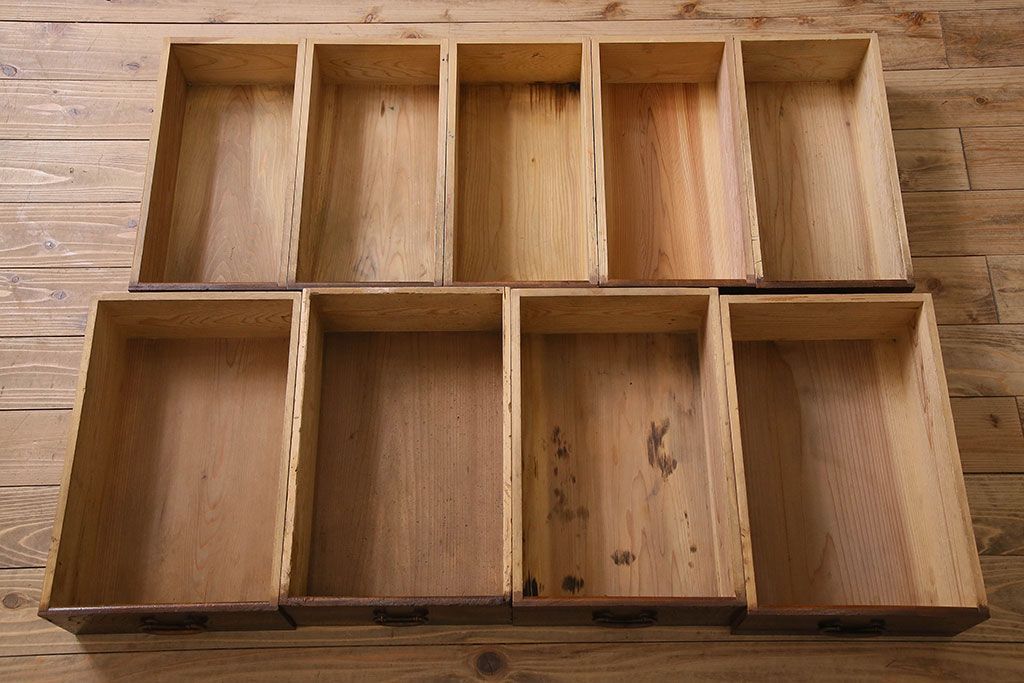 和製アンティーク　五尺　変わり型!二段重ね水屋箪笥(食器棚、収納棚)