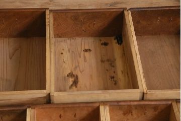 和製アンティーク　五尺　変わり型!二段重ね水屋箪笥(食器棚、収納棚)