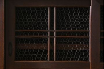 和製アンティーク　五尺　変わり型!二段重ね水屋箪笥(食器棚、収納棚)