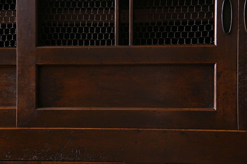 和製アンティーク　五尺　変わり型!二段重ね水屋箪笥(食器棚、収納棚)