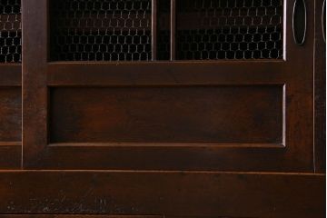 和製アンティーク　五尺　変わり型!二段重ね水屋箪笥(食器棚、収納棚)