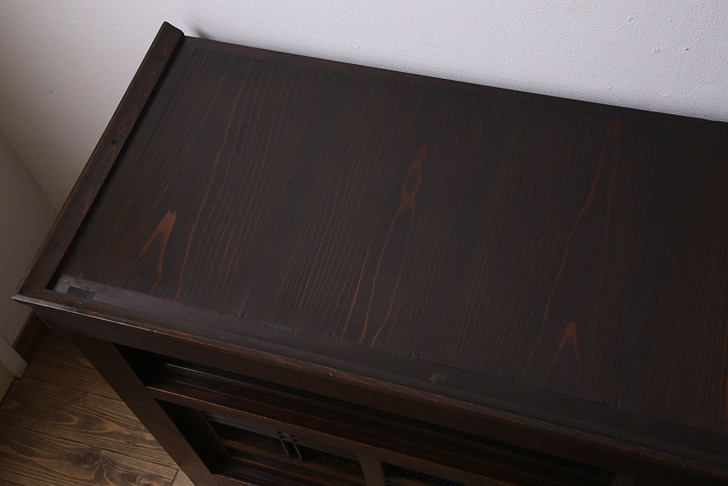 和製アンティーク　五尺　変わり型!二段重ね水屋箪笥(食器棚、収納棚)