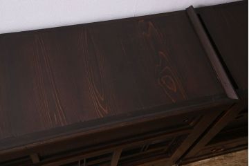 和製アンティーク　五尺　変わり型!二段重ね水屋箪笥(食器棚、収納棚)