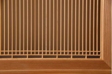 高級品!杢目の良い秋田杉が使われた組子入り格子帯戸(引き戸、ガラス帯戸)(1)