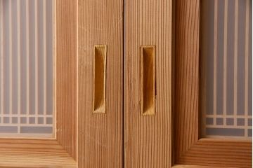 高級品!杢目の良い秋田杉が使われた組子入り格子帯戸(引き戸、ガラス帯戸)(1)