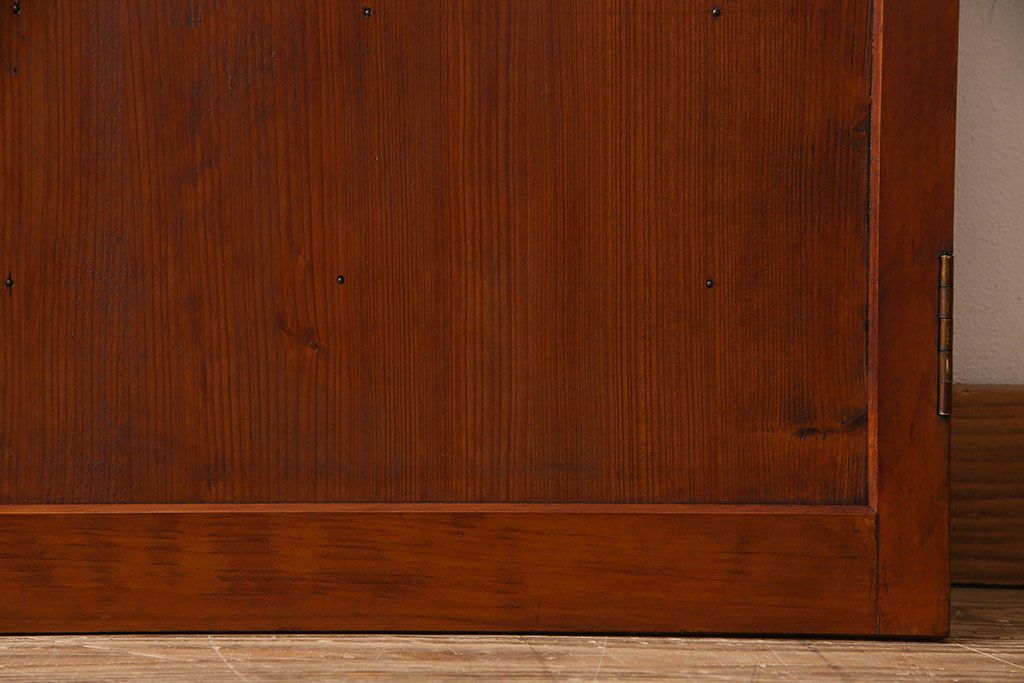 和製アンティーク　古いヒノキ材の質感が味のあるドア(扉)