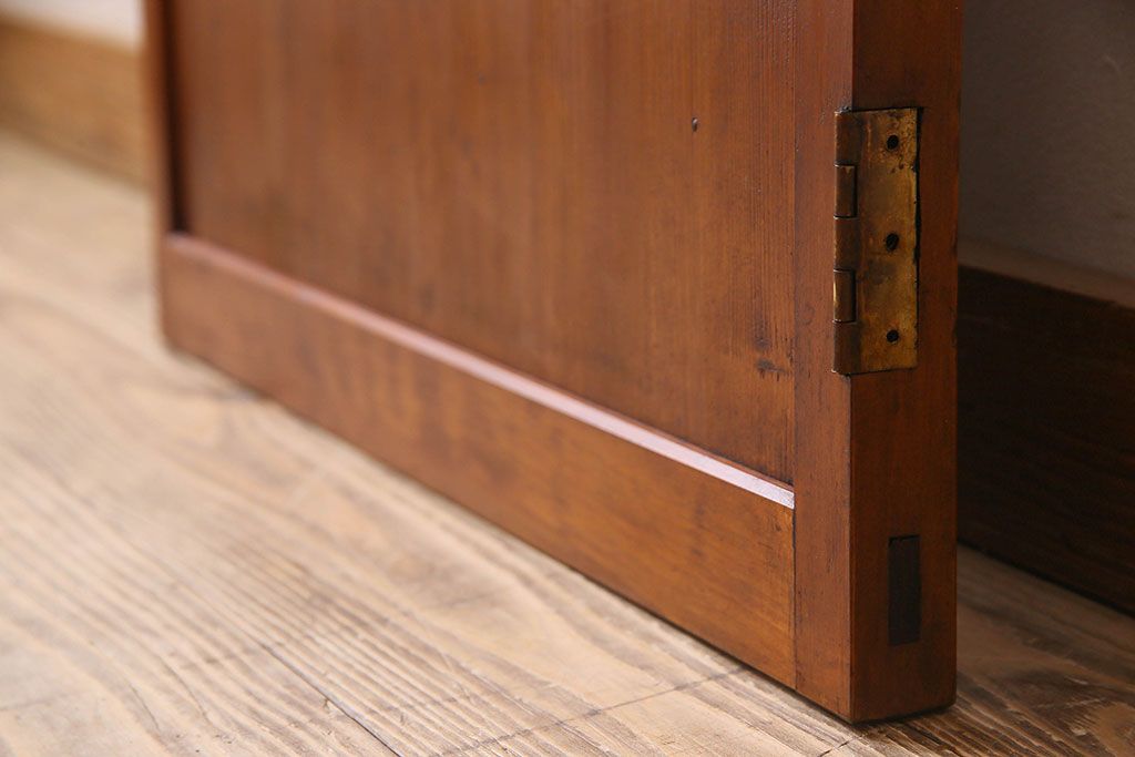 和製アンティーク　古いヒノキ材の質感が味のあるドア(扉)