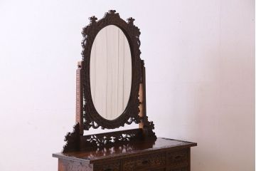 中古　伝統工芸　軽井沢彫りを施した華やかな椅子付きドレッサー(化粧台)