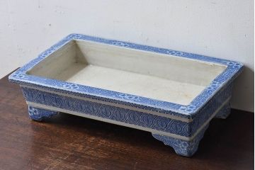 アンティーク雑貨　大正〜昭和初期　インテリアとしても!脚付き　花唐草　印判水盤