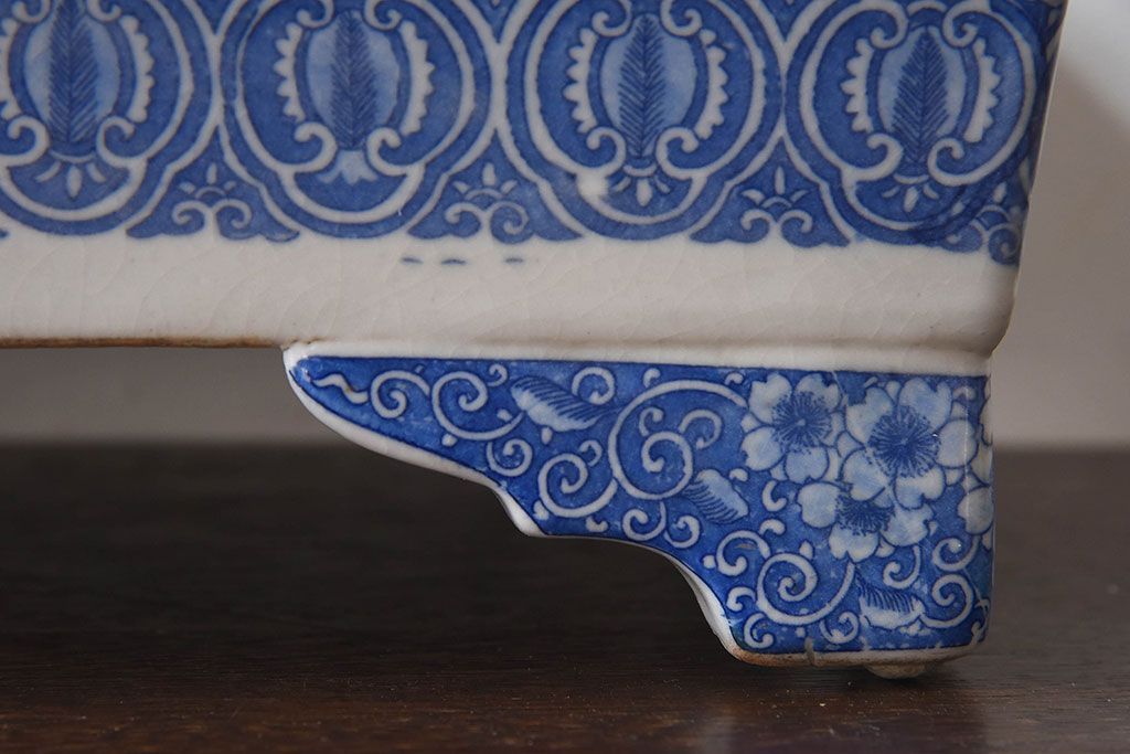 アンティーク雑貨　大正〜昭和初期　インテリアとしても!脚付き　花唐草　印判水盤