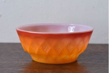 アンティーク雑貨　ビンテージ　ファイヤーキング(FireKing)　1960年代〜1970年代　キンバリーボウル・イエロー