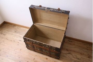 アンティーク雑貨　 1940年頃　古い質感が味のあるアンティークトランク(収納箱)(1)