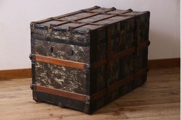 アンティーク　 1940年頃　古い質感が味のあるアンティークトランク(収納箱)(1)