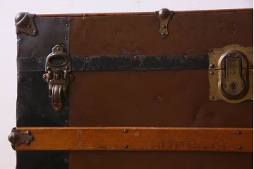 アンティーク雑貨　1940年頃　古い質感が味のあるアンティークトランク(収納箱)(2)