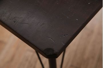 アンティーク家具　 和製アンティーク　朴の木材　鉄脚テーブル(アイアンテーブル、作業台、花台)