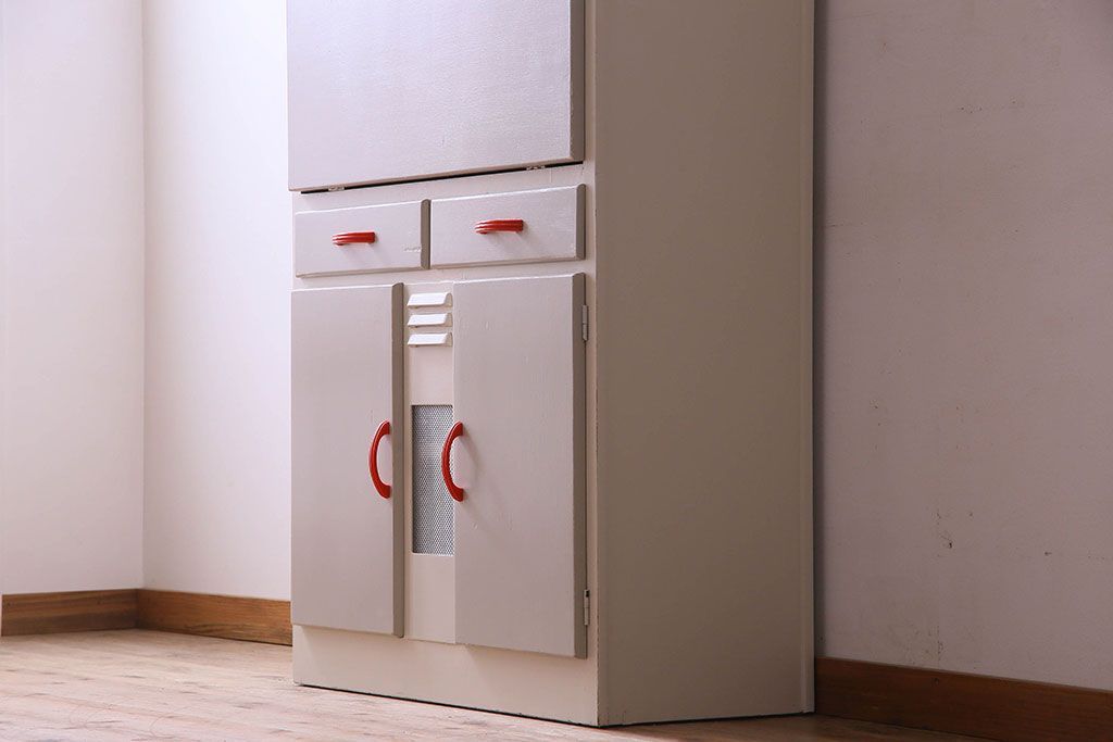 アンティーク家具　お洒落なペイントが素敵なキッチンキャビネット(収納棚、食器棚)