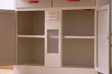 アンティーク家具　お洒落なペイントが素敵なキッチンキャビネット(収納棚、食器棚)