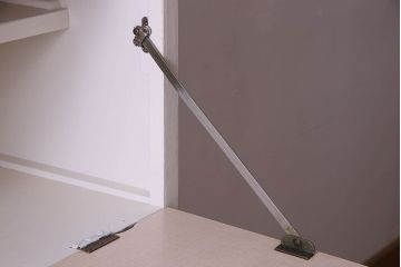 アンティーク家具　お洒落なペイントが素敵なキッチンキャビネット(収納棚、食器棚)