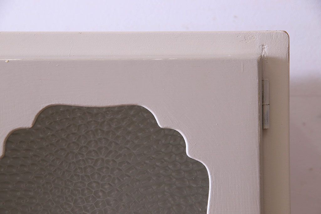 アンティーク家具　お洒落なペイントが素敵なキッチンキャビネット(収納棚、食器棚)